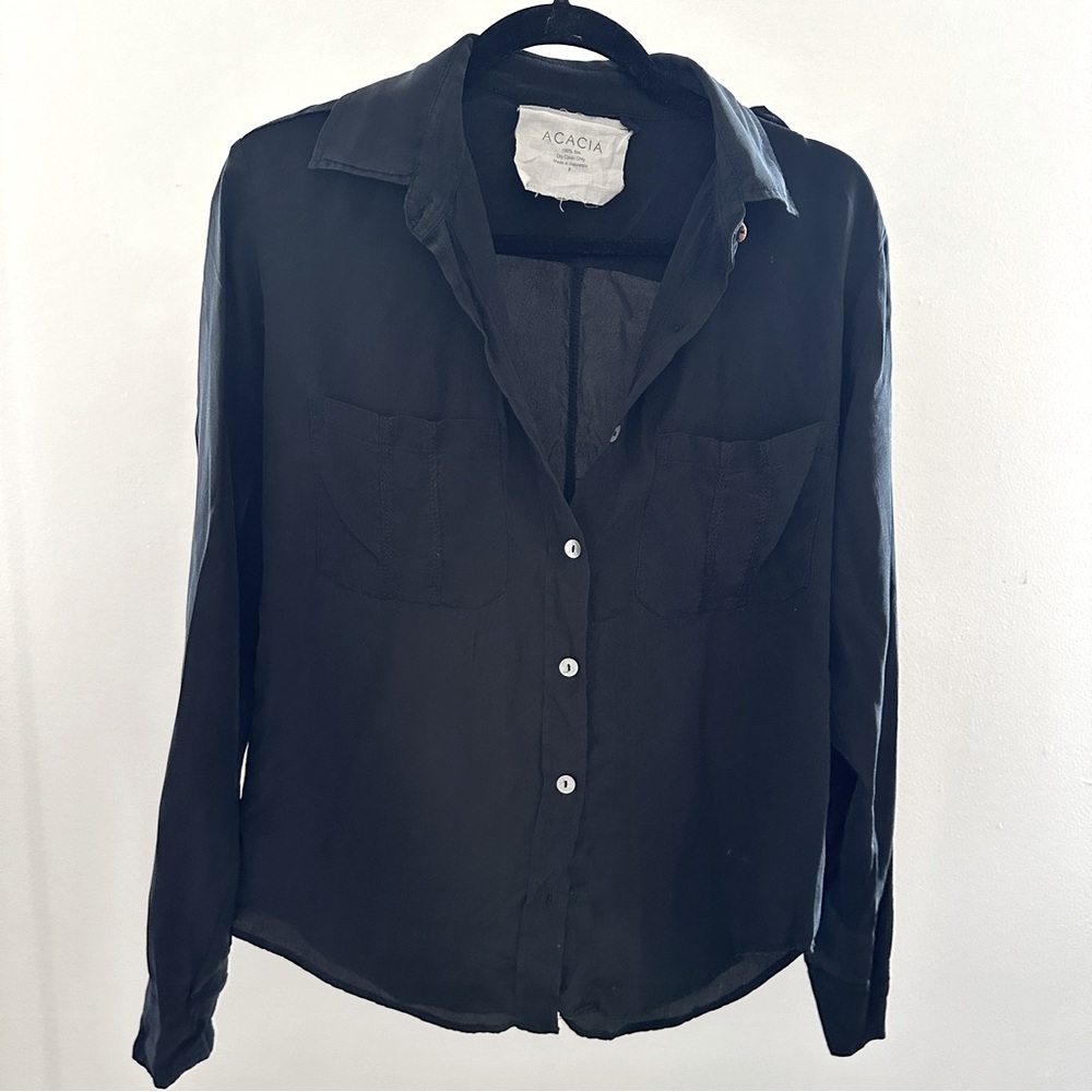 Acacia. XS. black. SILK. long sleeve button down